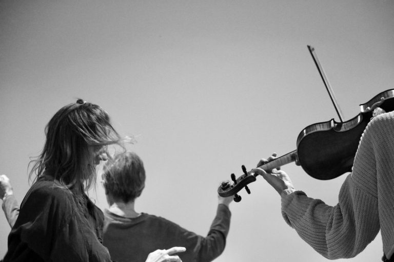 violin y danza